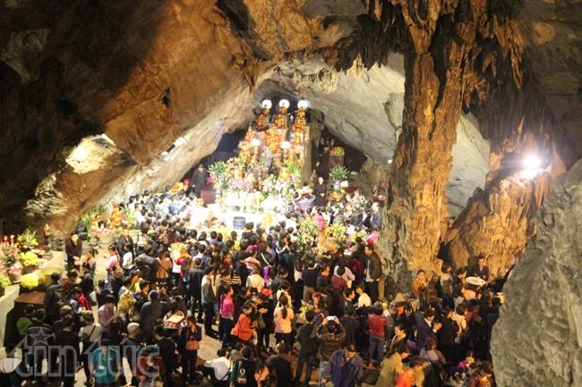 Chấn chỉnh đò suối Yến, du khách sẽ không phải trả phí vệ sinh ảnh 5